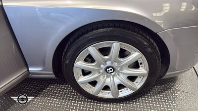 Lot 24 - 2004 BENTLEY CONTINENTAL GT AUTO