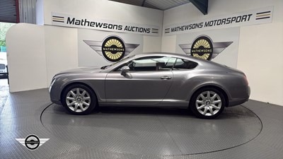 Lot 24 - 2004 BENTLEY CONTINENTAL GT AUTO