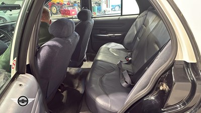 Lot 900 - 2001 FORD CROWN VICTORIA AUTO