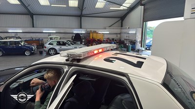 Lot 900 - 2001 FORD CROWN VICTORIA AUTO