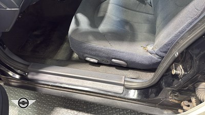 Lot 900 - 2001 FORD CROWN VICTORIA AUTO