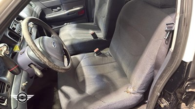 Lot 900 - 2001 FORD CROWN VICTORIA AUTO