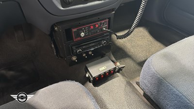 Lot 900 - 2001 FORD CROWN VICTORIA AUTO