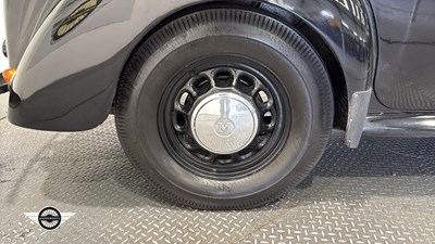 Lot 12 - 1948 MORRIS