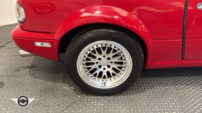 Lot 305 - 1991 EUNOS ROADSTER