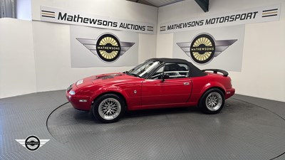 Lot 305 - 1991 EUNOS ROADSTER