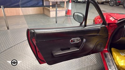 Lot 305 - 1991 EUNOS ROADSTER