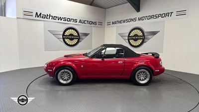 Lot 305 - 1991 EUNOS ROADSTER