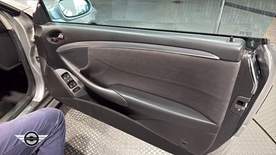 Lot 32 - 2005 MERCEDES CLK 240 AVANTGARDE