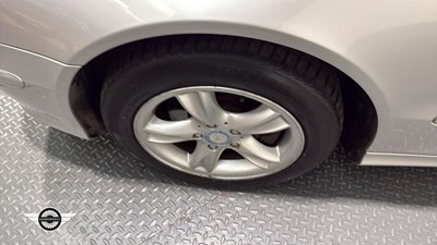 Lot 32 - 2005 MERCEDES CLK 240 AVANTGARDE