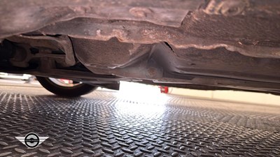 Lot 8 - 2000 LEXUS IS200 SE