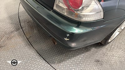 Lot 8 - 2000 LEXUS IS200 SE