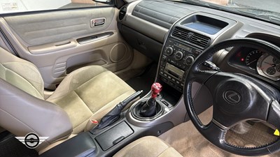 Lot 8 - 2000 LEXUS IS200 SE