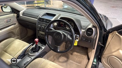 Lot 8 - 2000 LEXUS IS200 SE