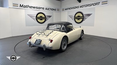Lot 48 - 1957 MG ROADSTER