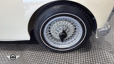 Lot 48 - 1957 MG ROADSTER