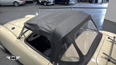 Lot 48 - 1957 MG ROADSTER