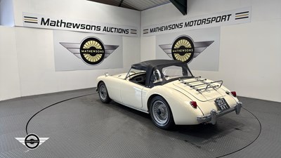 Lot 48 - 1957 MG ROADSTER