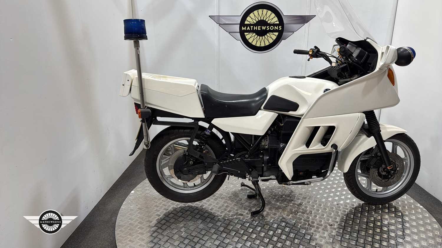Lot 44 - 1992 BMW