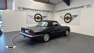 Lot 108 - 1989 ALFA ROMEO