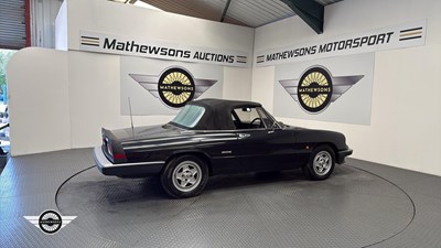 Lot 108 - 1989 ALFA ROMEO
