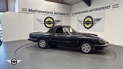 Lot 108 - 1989 ALFA ROMEO