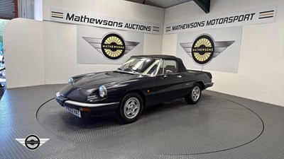 Lot 108 - 1989 ALFA ROMEO