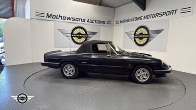 Lot 108 - 1989 ALFA ROMEO