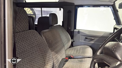 Lot 70 - 2003 LAND ROVER DEFENDER 90 TD5 COUNTY