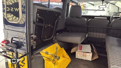 Lot 70 - 2003 LAND ROVER DEFENDER 90 TD5 COUNTY