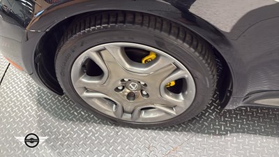 Lot 64 - 2006 LEXUS SC 430 AUTO