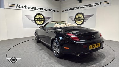 Lot 64 - 2006 LEXUS SC 430 AUTO