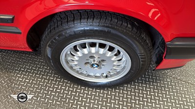 Lot 66 - 1990 BMW 320I SE