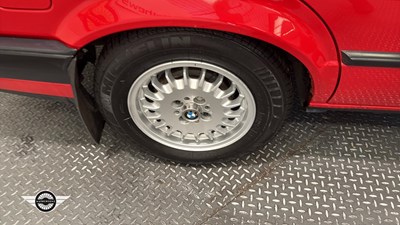 Lot 66 - 1990 BMW 320I SE