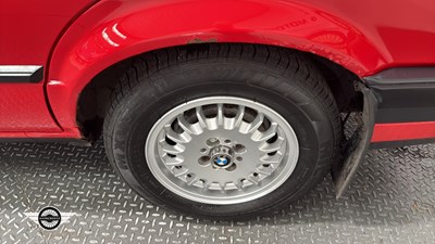 Lot 66 - 1990 BMW 320I SE