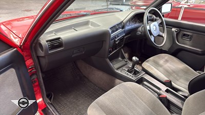 Lot 66 - 1990 BMW 320I SE