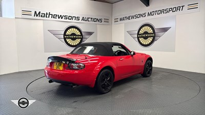 Lot 76 - 2008 MAZDA MX-5