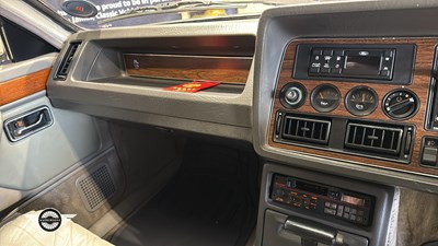 Lot 390 - 1985 FORD GRANADA GHIA X AUTO