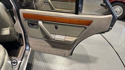 Lot 390 - 1985 FORD GRANADA GHIA X AUTO