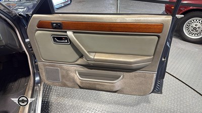 Lot 390 - 1985 FORD GRANADA GHIA X AUTO