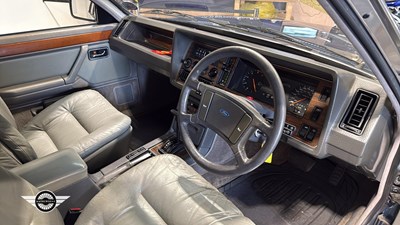 Lot 390 - 1985 FORD GRANADA GHIA X AUTO