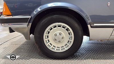 Lot 390 - 1985 FORD GRANADA GHIA X AUTO
