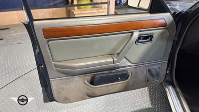 Lot 390 - 1985 FORD GRANADA GHIA X AUTO