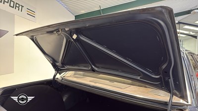 Lot 390 - 1985 FORD GRANADA GHIA X AUTO