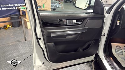 Lot 82 - 2010 LAND ROVER RANGE ROVER SP HSE TDV6 A