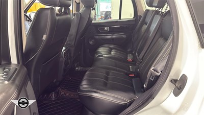 Lot 82 - 2010 LAND ROVER RANGE ROVER SP HSE TDV6 A