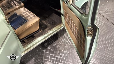Lot 28 - 1981 RENAULT 4TL
