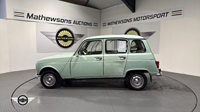 Lot 28 - 1981 RENAULT 4TL