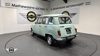 Lot 28 - 1981 RENAULT 4TL