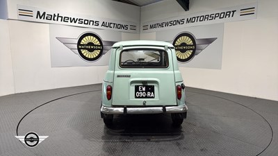 Lot 28 - 1981 RENAULT 4TL